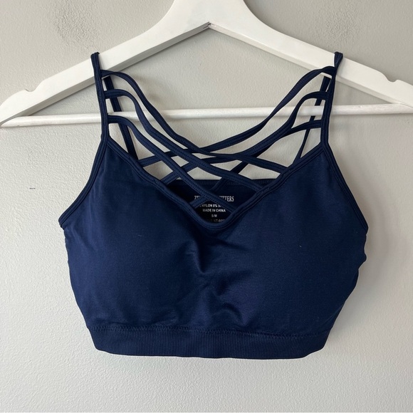 Zenana Outfitters Strappy Sports Bra S/M - Picture 1 of 5